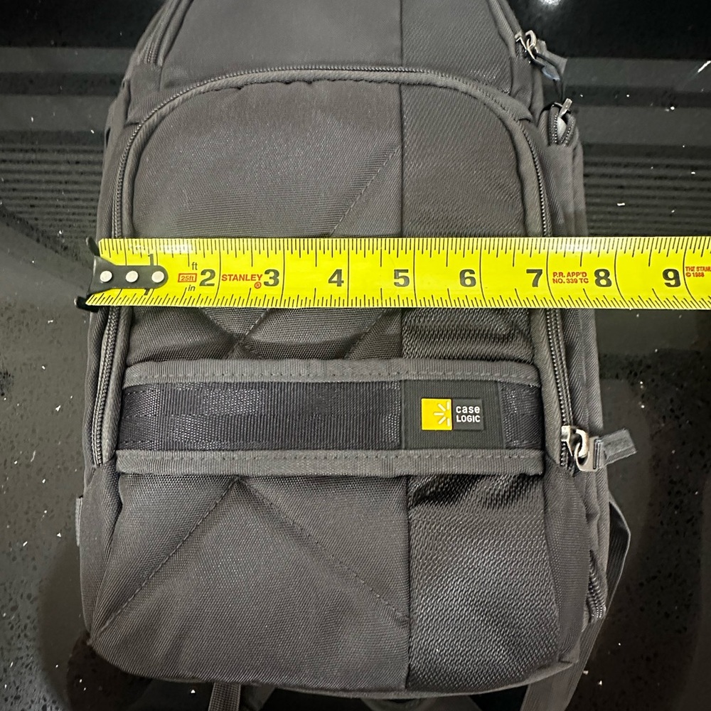 Case Logic DSLR Camera Sling Backpack - Gray - Excellent Condition - Picture 13 of 13